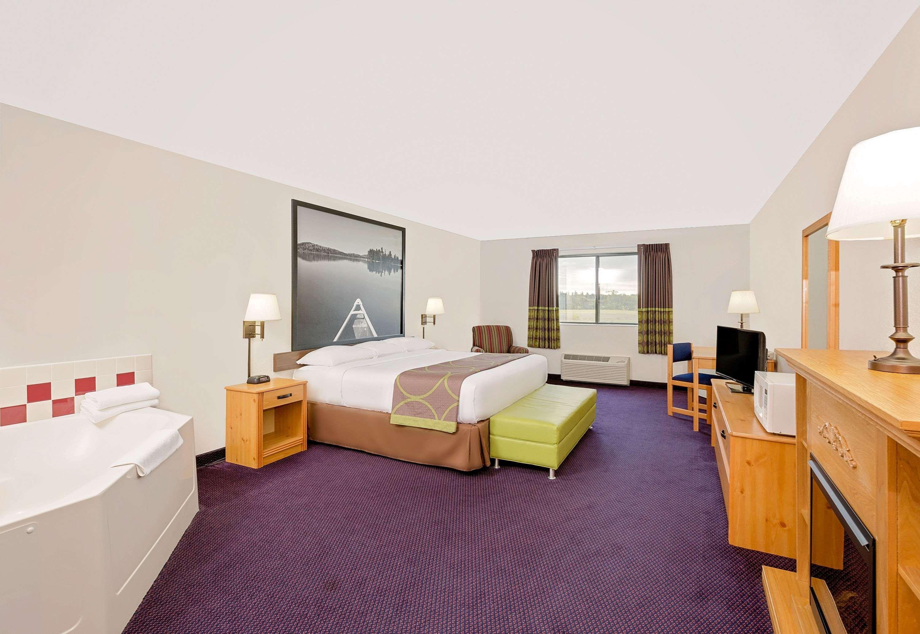 Super 8 By Wyndham St. James Luaran gambar